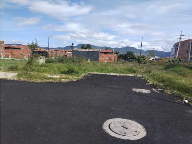 Lote en venta en San Nicolas, La Ceja, 64 m² · foto 2 de 3