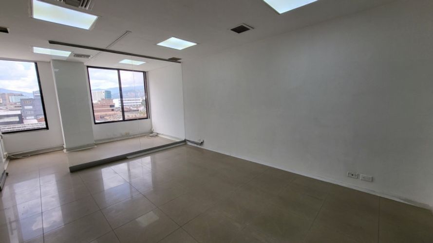 Oficina en venta en San Diego, Medellín, 36 m² · foto 2 de 12