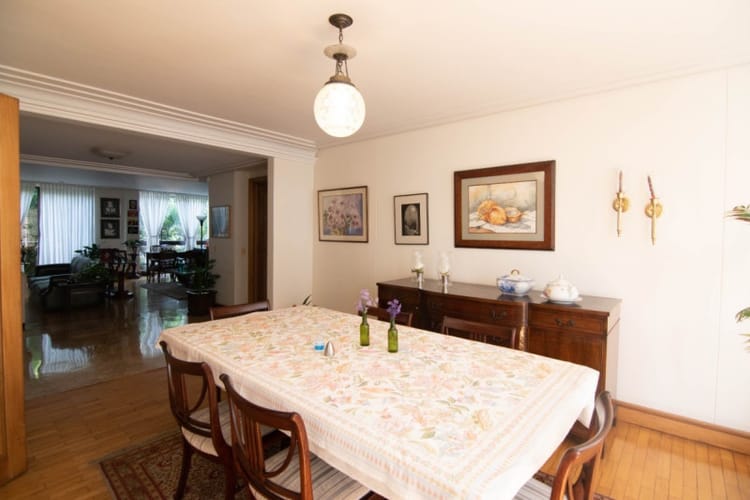 Apartamento de 3 alcobas en venta en El Poblado, Medellín, 233 m² · foto 7 de 18