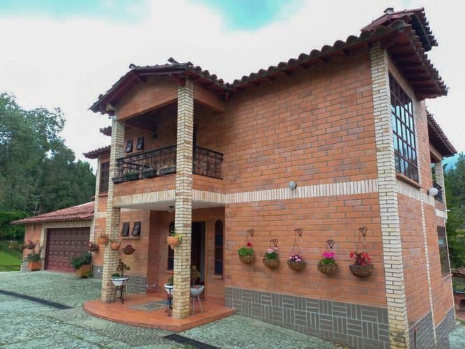 Casa de 3 alcobas en venta en El Porvenir, Rionegro, 380 m² · foto 15 de 24