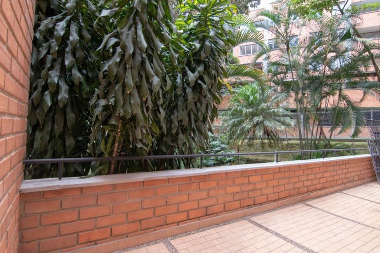 Apartamento de 2 alcobas en venta en San Lucas, Medellín, 99 m² · foto 4 de 24