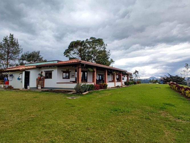 Finca en venta en El Porvenir, Rionegro, 300 m² · foto 3 de 21