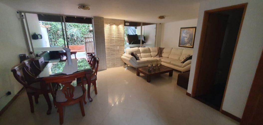 Casa de 3 alcobas en venta en El Poblado, Medellín, 175 m² · foto 4 de 15