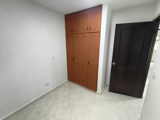 Apartamento en venta en Caqueta, La Estrella · foto 3 de 7