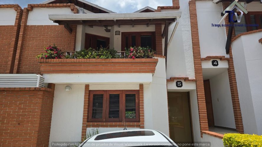 Casa de 3 alcobas en venta en Pan De Azucar, Bucaramanga, 180 m² · foto 2 de 24