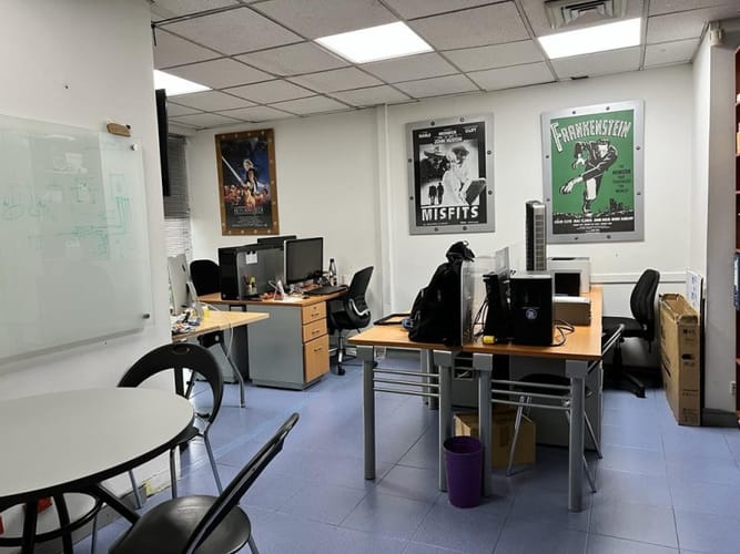 Oficina en venta en La Aguacatala, Medellín, 360 m² · foto 3 de 19