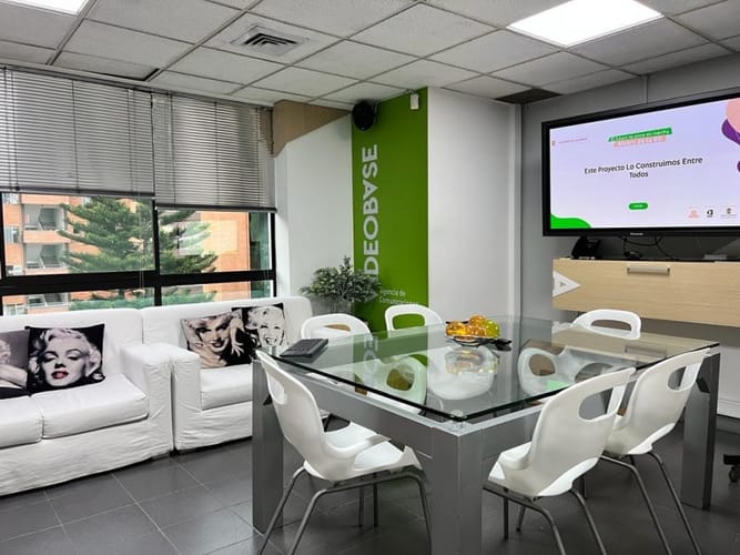 Oficina en venta en La Aguacatala, Medellín, 360 m² · foto 11 de 19