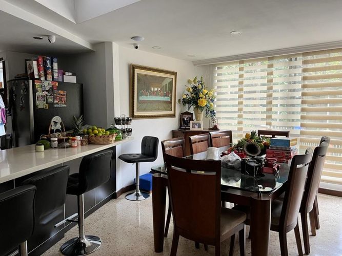 Apartamento de 5 alcobas en venta en Patio Bonito, Medellín, 306 m² · foto 9 de 19