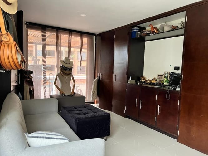 Apartamento de 5 alcobas en venta en Patio Bonito, Medellín, 306 m² · foto 17 de 19