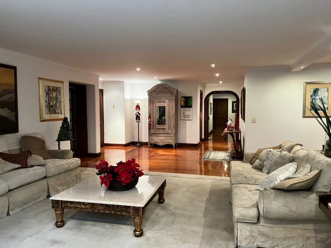 Apartamento de 4 alcobas en venta en Alejandría, Medellín, 316 m² · foto 8 de 24
