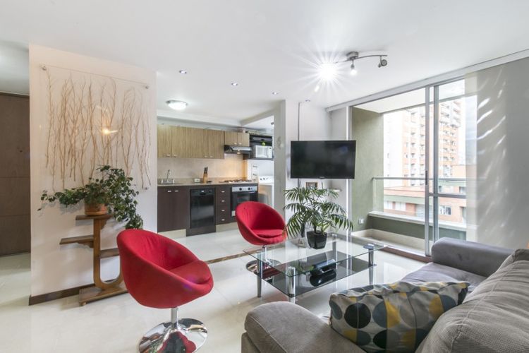 Apartamento de 2 alcobas en arriendo en Villa Carlota, Medellín, 89 m² · foto 2 de 24