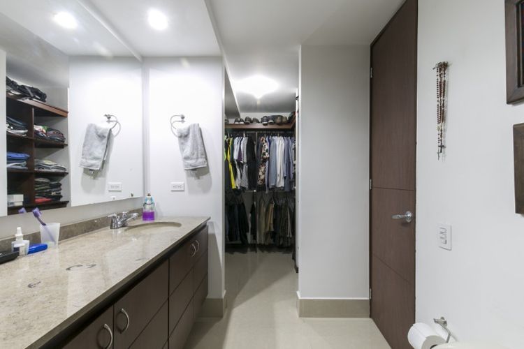 Apartamento de 2 alcobas en arriendo en Villa Carlota, Medellín, 89 m² · foto 14 de 24
