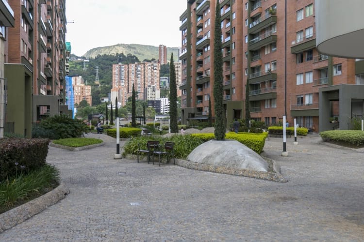 Apartamento de 2 alcobas en arriendo en Villa Carlota, Medellín, 89 m² · foto 19 de 24