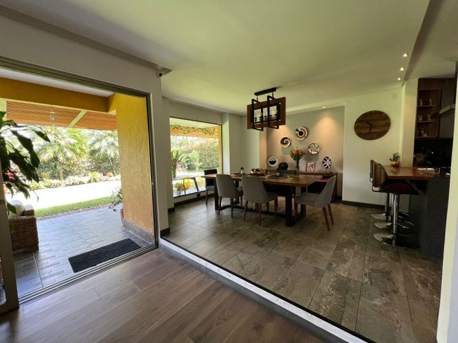 Casa de 3 alcobas en arriendo en El Chocho, Medellín, 308 m² · foto 8 de 24