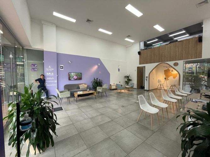 Local en arriendo en El Poblado, Medellín, 100 m² · foto 4 de 23