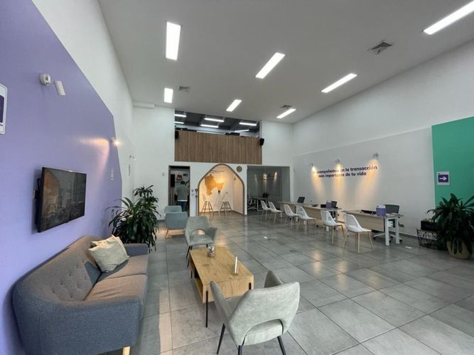Local en arriendo en El Poblado, Medellín, 100 m² · foto 10 de 23
