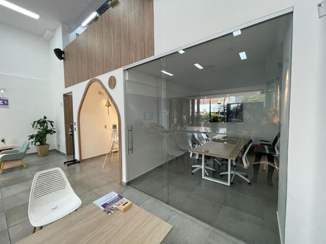 Local en arriendo en El Poblado, Medellín, 100 m² · foto 14 de 23