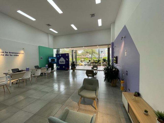 Local en arriendo en El Poblado, Medellín, 100 m² · foto 15 de 23