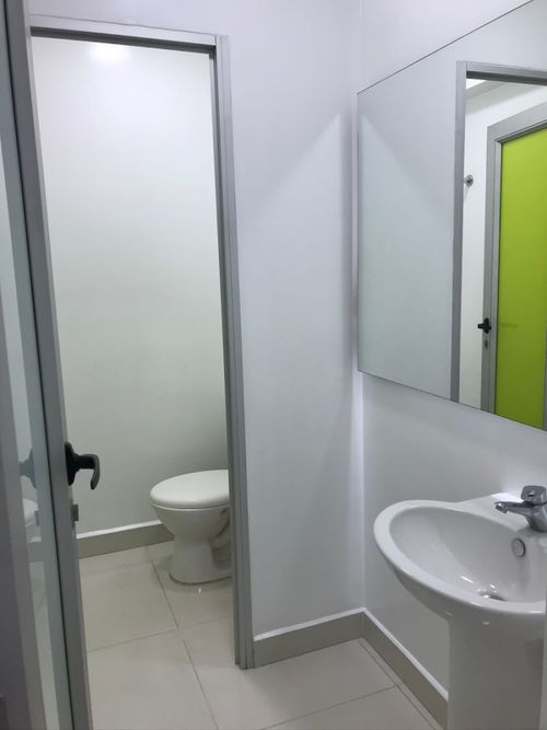 Local en arriendo en El Poblado, Medellín, 100 m² · foto 21 de 23