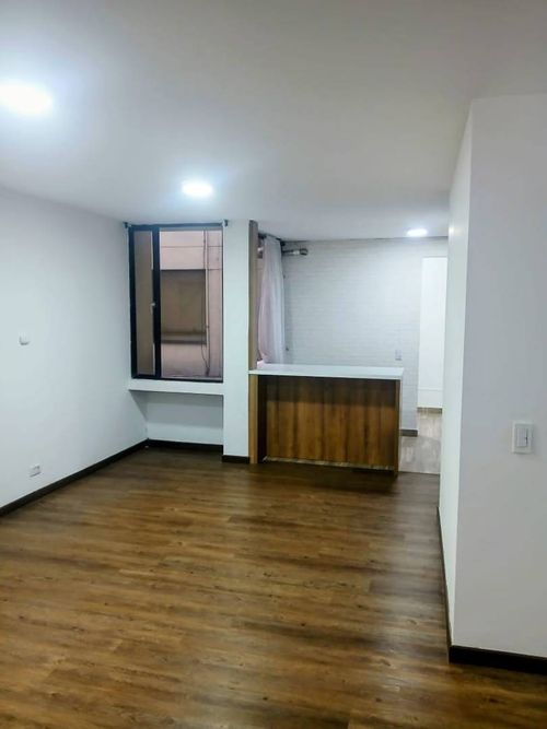 Apartamento en venta en Santa Barbara Occidental, Bogotá · foto 3 de 21