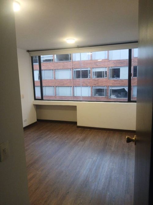 Apartamento en venta en Santa Barbara Occidental, Bogotá · foto 9 de 21