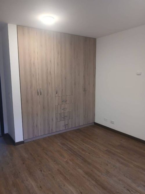 Apartamento en venta en Santa Barbara Occidental, Bogotá · foto 10 de 21