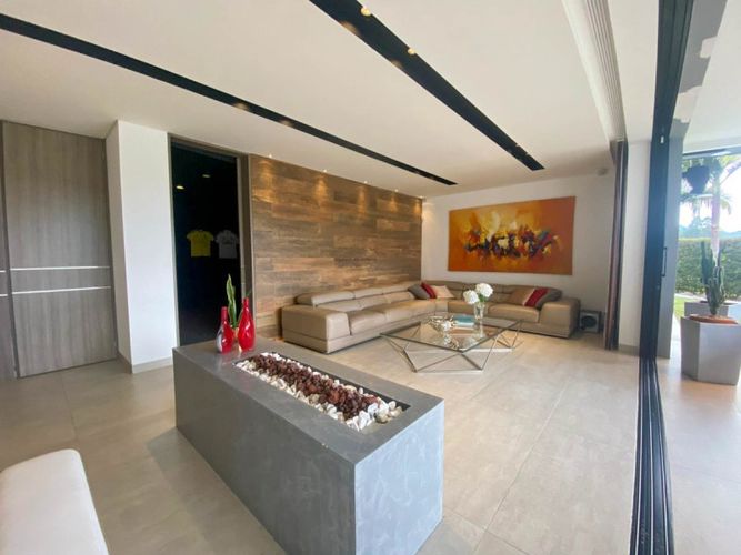 Casa de 5 alcobas en venta en El Porvenir, Rionegro, 800 m² · foto 8 de 24