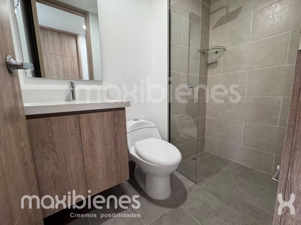 Apartamento en arriendo en Laureles, Medellín · foto 8 de 17