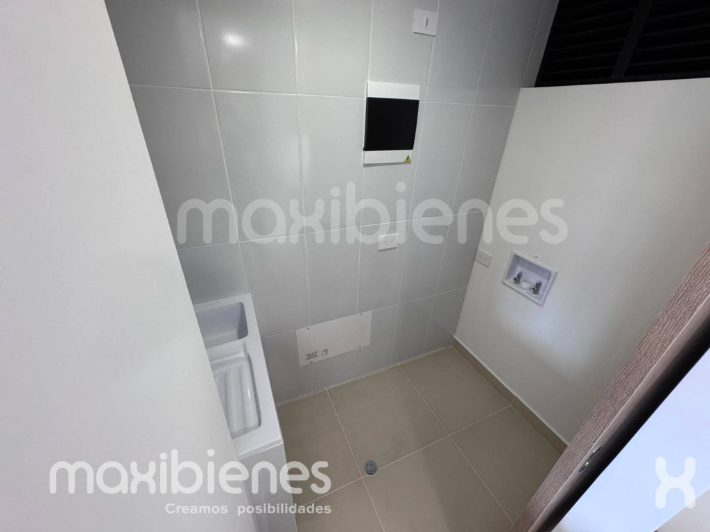 Apartamento en arriendo en Laureles, Medellín · foto 9 de 17