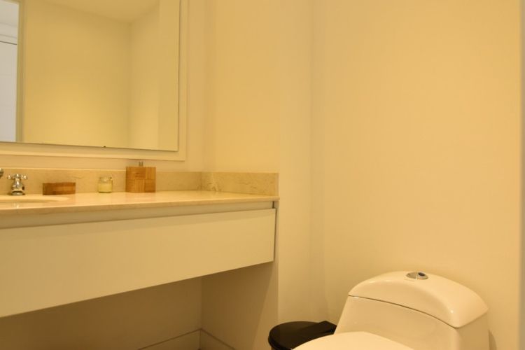 Apartamento de 2 alcobas en venta en Boston, Medellín, 190 m² · foto 3 de 23