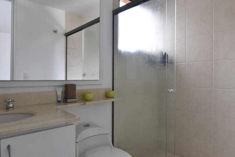 Apartamento de 2 alcobas en venta en Boston, Medellín, 190 m² · foto 5 de 23