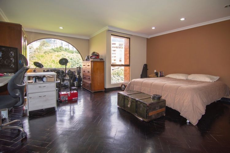 Apartamento de 4 alcobas en venta en Los Balsos, Medellín, 378 m² · foto 9 de 17