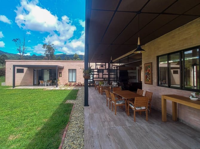 Casa de 4 alcobas en venta en La Ceja, 400 m² · foto 3 de 24