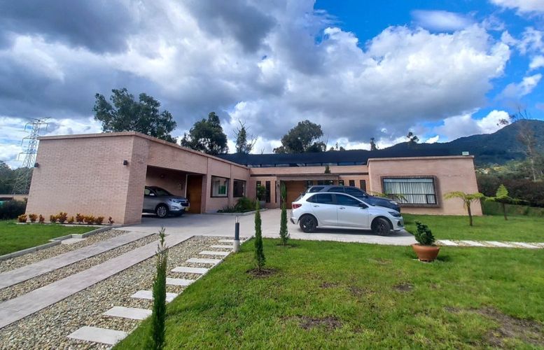 Casa de 4 alcobas en venta en La Ceja, 400 m² · foto 4 de 24