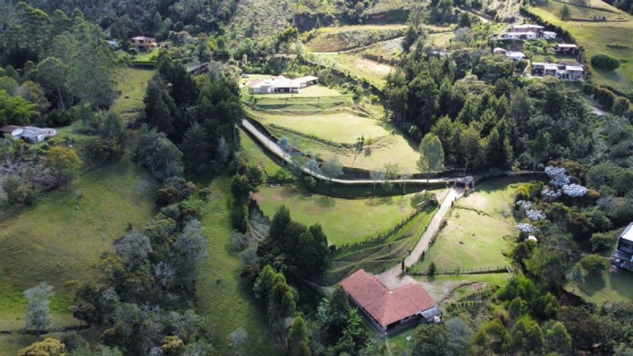 Lote en arriendo en El Porvenir, Rionegro, 250 m² · foto 2 de 18