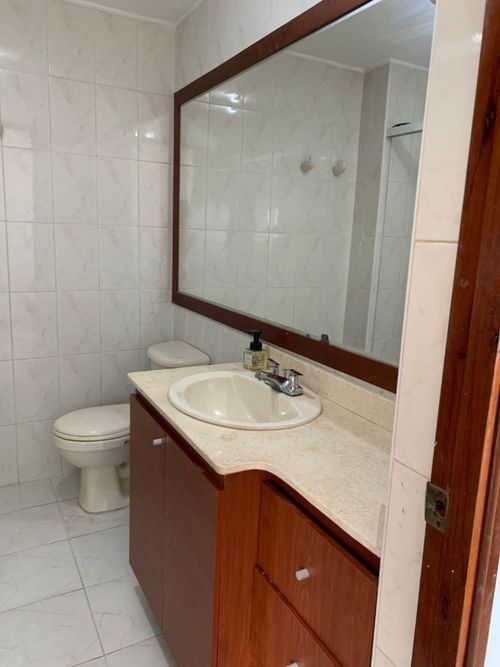 Apartamento de 3 alcobas en venta en Loma De Los Bernal, Medellín, 122 m² · foto 6 de 16