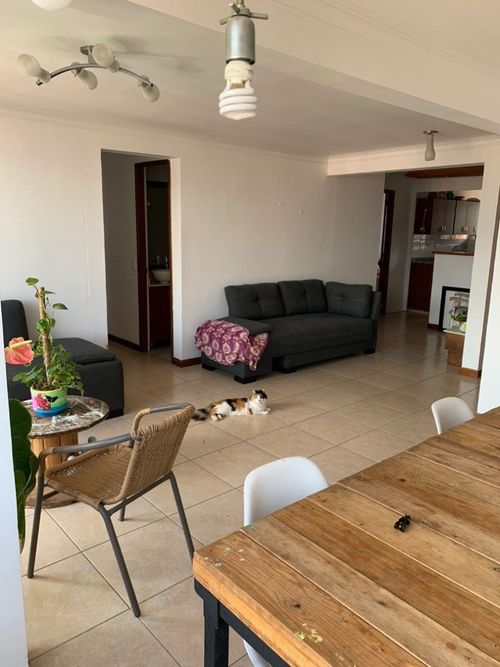 Apartamento de 3 alcobas en venta en Loma De Los Bernal, Medellín, 122 m² · foto 8 de 16