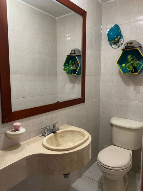 Apartamento de 3 alcobas en venta en Loma De Los Bernal, Medellín, 122 m² · foto 10 de 16