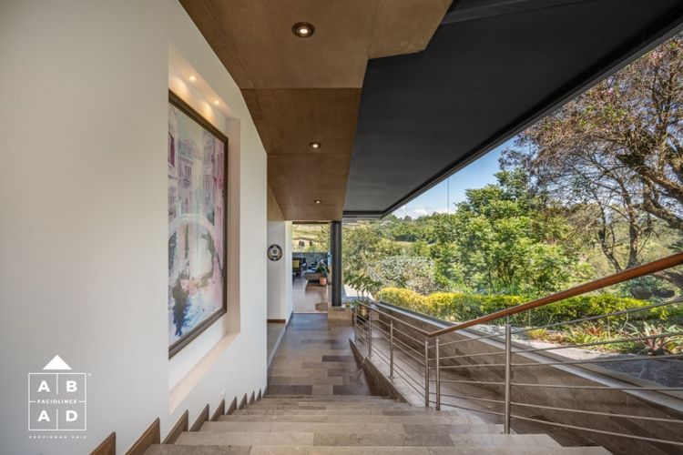 Casa de 4 alcobas en venta en La Convencion, Rionegro, 734 m² · foto 9 de 22