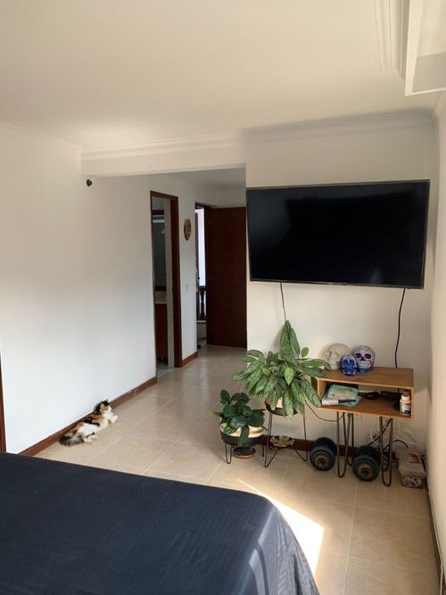 Apartamento de 3 alcobas en venta en Loma De Los Bernal, Medellín, 122 m² · foto 11 de 16