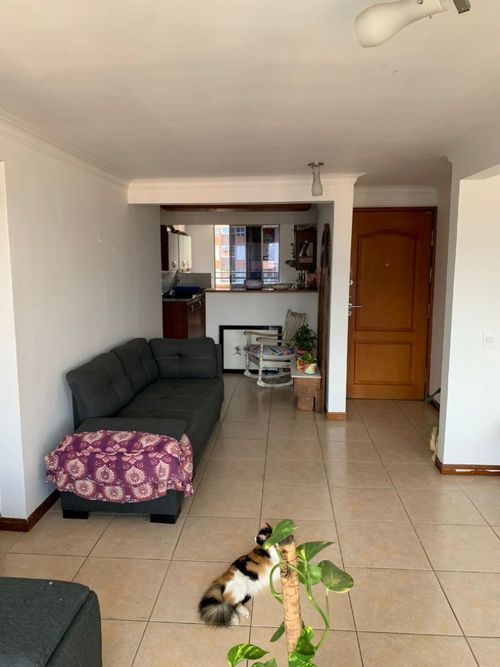 Apartamento de 3 alcobas en venta en Loma De Los Bernal, Medellín, 122 m² · foto 12 de 16