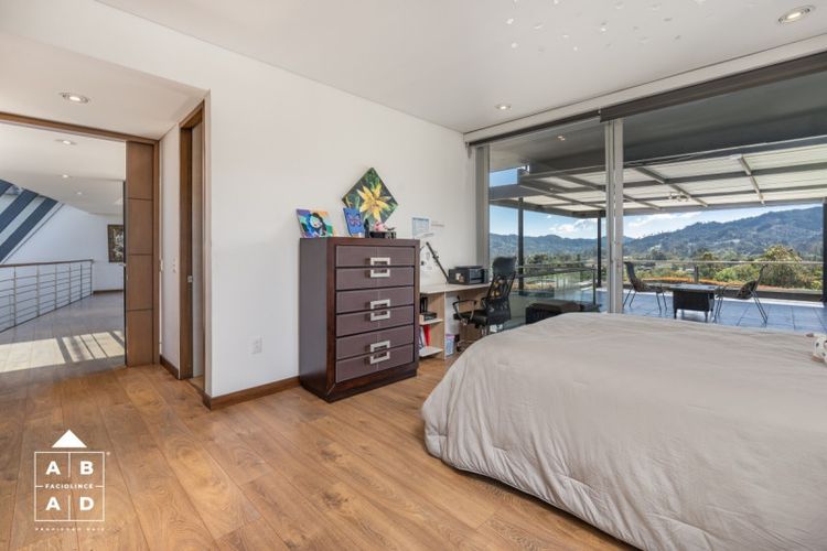 Casa de 4 alcobas en venta en La Convencion, Rionegro, 734 m² · foto 16 de 22