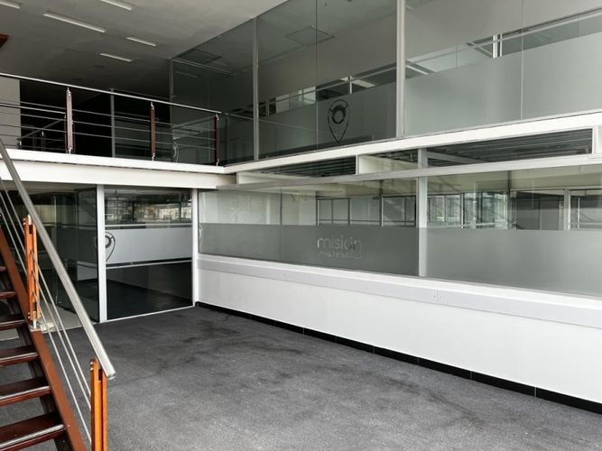 Oficina en venta en Guayabal, Medellín, 735 m² · foto 7 de 18