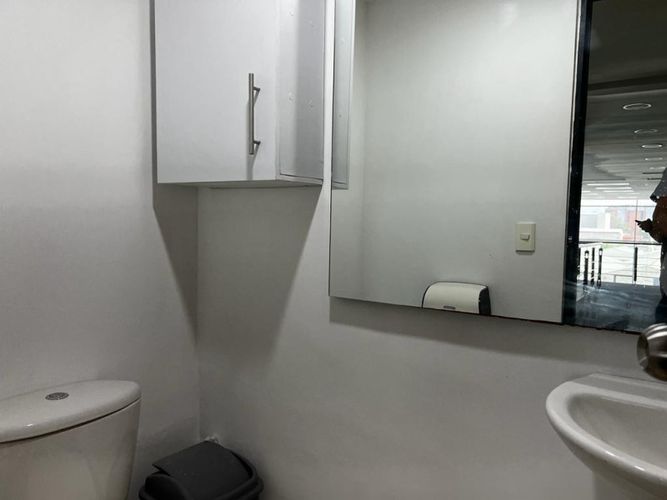 Oficina en venta en Guayabal, Medellín, 735 m² · foto 14 de 18