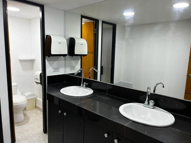 Oficina en venta en Guayabal, Medellín, 735 m² · foto 16 de 18