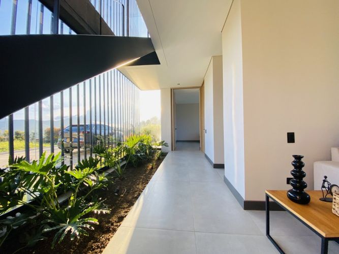 Casa de 4 alcobas en venta en Vía Las Palmas, Envigado, 360 m² · foto 11 de 23