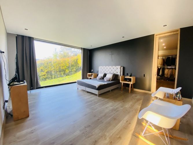 Casa de 4 alcobas en venta en Vía Las Palmas, Envigado, 360 m² · foto 18 de 23