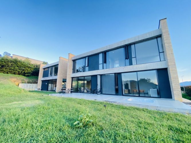 Casa de 4 alcobas en venta en Vía Las Palmas, Envigado, 360 m² · foto 23 de 23
