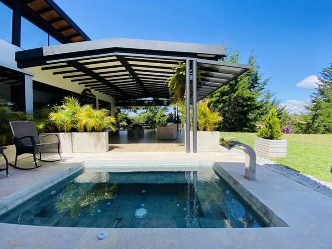 Casa de 4 alcobas en venta en El Carmen De Viboral, El Carmen de Viboral, 400 m² · foto 13 de 24