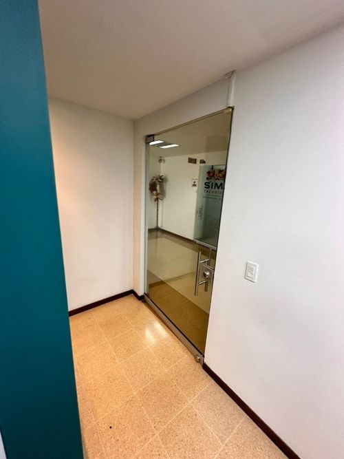 Oficina en venta en Las Acacias, Medellín, 34 m² · foto 8 de 11